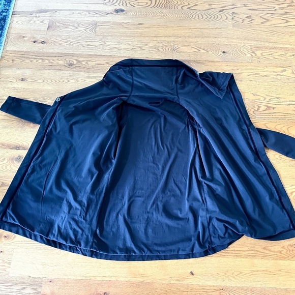 Lululemon Savasana Wrap in Black (Size 4) - Picture 9 of 11